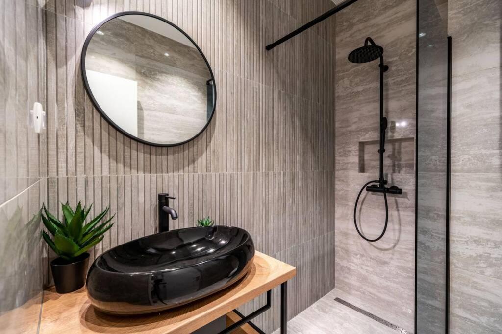 New&Luxury 5* With An Amazing View - Pure Apartment Дубровник Экстерьер фото